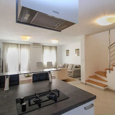 Vikendica Unit_type_terraced_house 44286